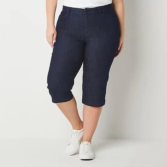 NWT St. John's Bay Secretly Slender Mid Rise Capri in Size 16W Wide - Picture 1 of 13